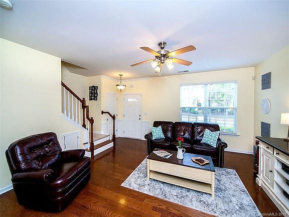 2nd image of 8037 Willow Branch Dr #Townhouse 14
