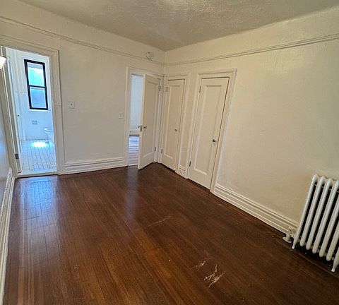 4th image of 111 W 16th St APT 2J