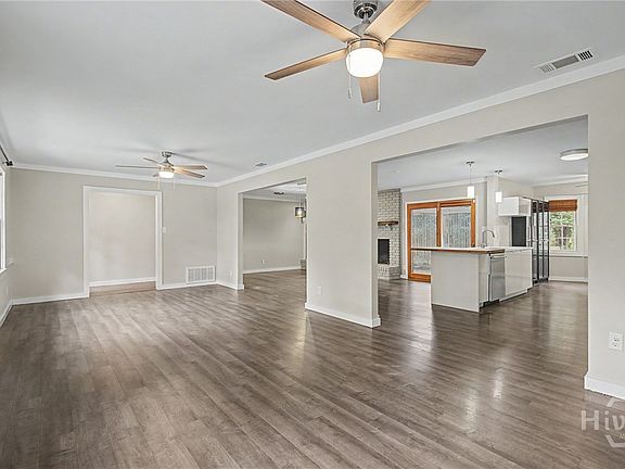 5th image of 9 Glen Eden Court