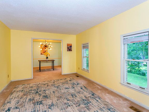 5th image of 1401 Paragon Pkwy