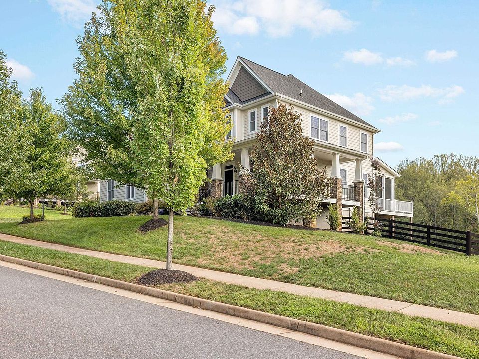 2nd image of 2222 Hyland Ridge Dr