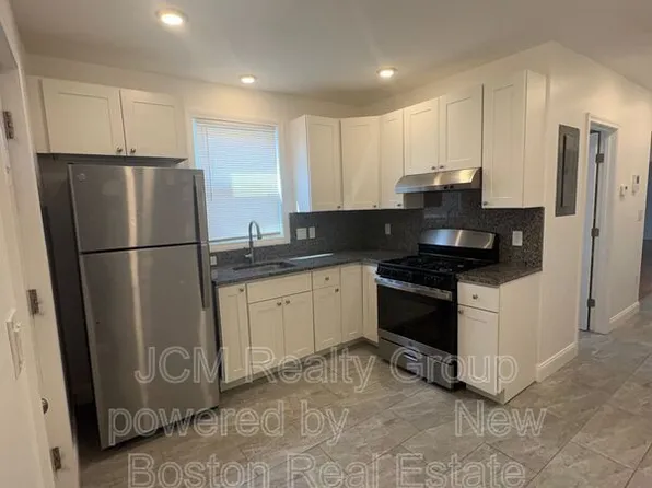 217 Washington St #3R, Lynn, MA 01902