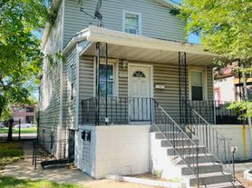 3920 Evergreen St, East Chicago, IN