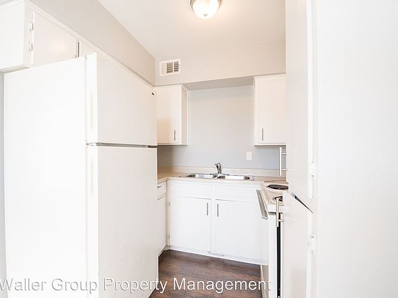 2nd image of 1443 S Ewing Ave APT 204