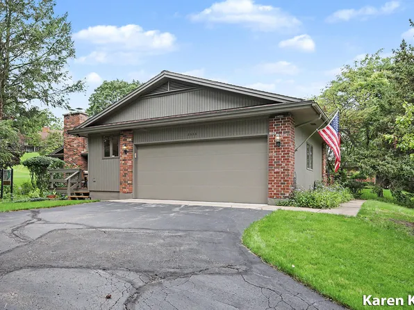 3598 Charlevoix Dr SE, Grand Rapids, MI 49546