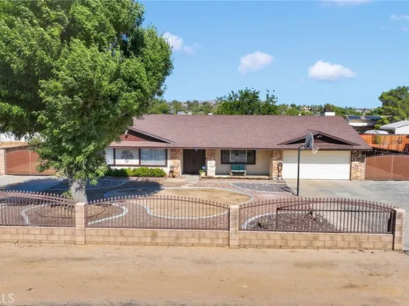 13955 Cuyamaca Rd, Apple Valley, CA 92307