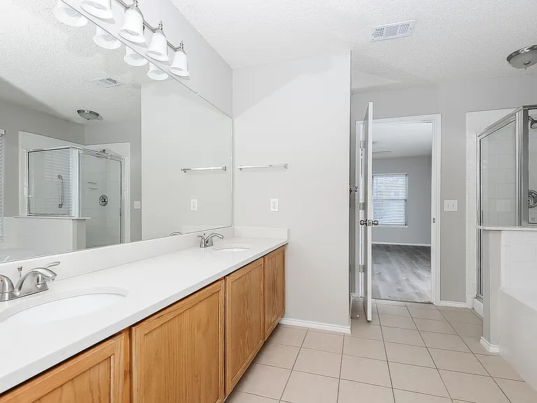 833 Lariat Dr — Photo 12