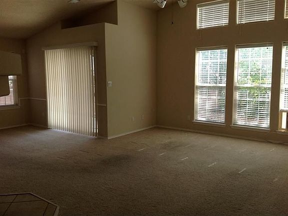 4th image of 9920 Geneva Dr NW