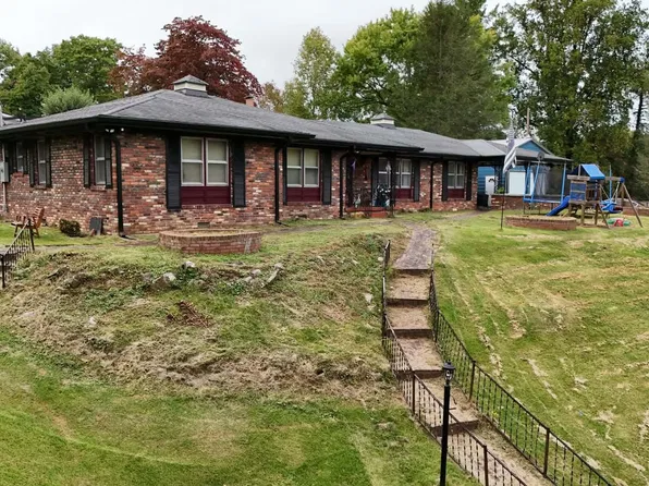 103 Sherwood Rd, Middlesboro, KY 40965