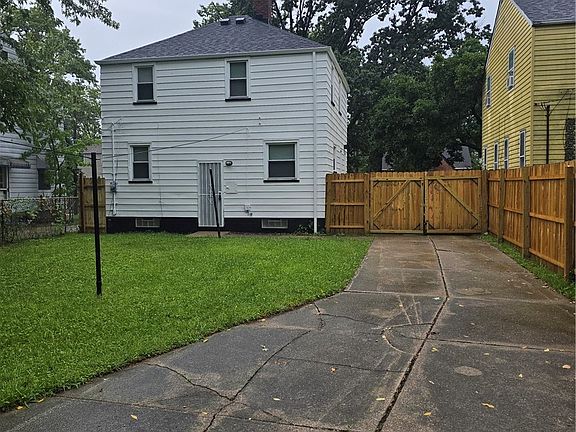 5th image of 12604 Crossburn Ave