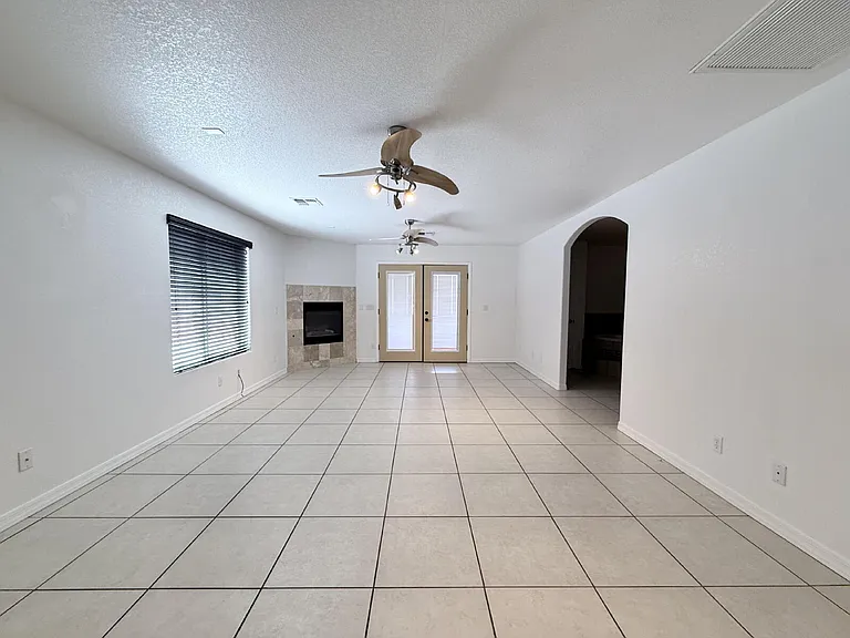 926 Stahlman Dr — Photo 22