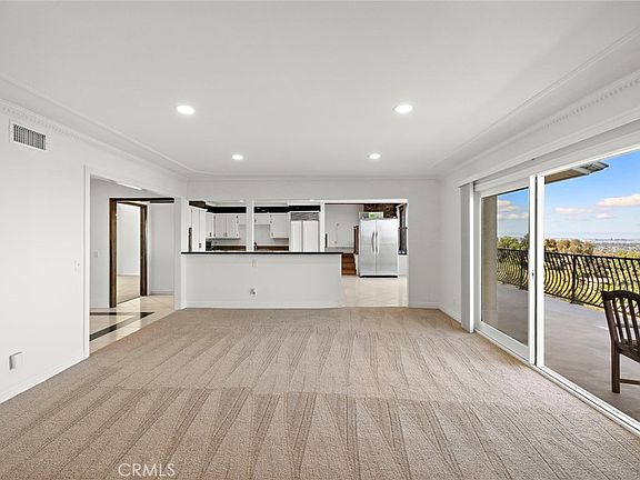 4th image of 11393 La Vereda Dr