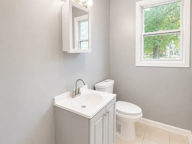 192 Mapes Ave #1 — Photo 6