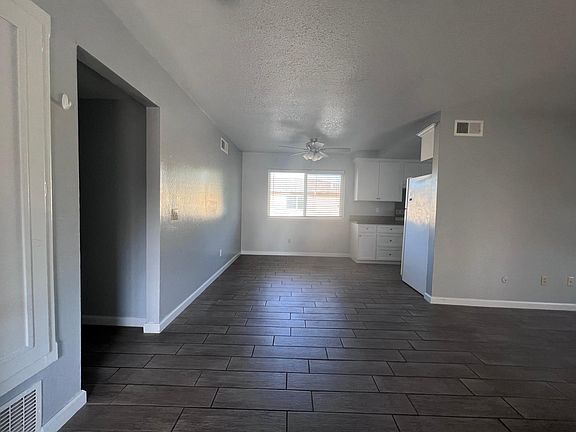 4th image of 498 Richfield Dr APT 4
