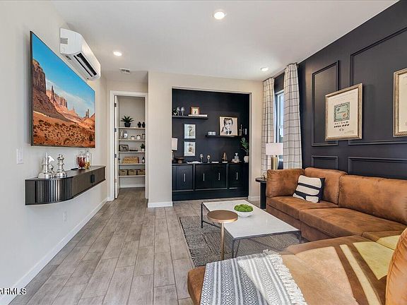 4th image of 24057 W PUEBLO Avenue