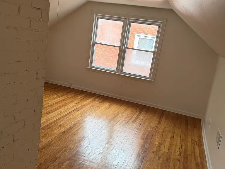 1019 N Martha St — Photo 7