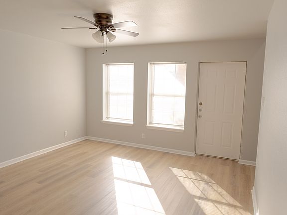 3rd image of 300 Veterans Dr APT B