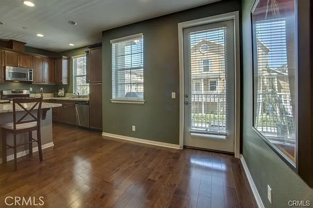 1422 Mayfield Way — Photo 7
