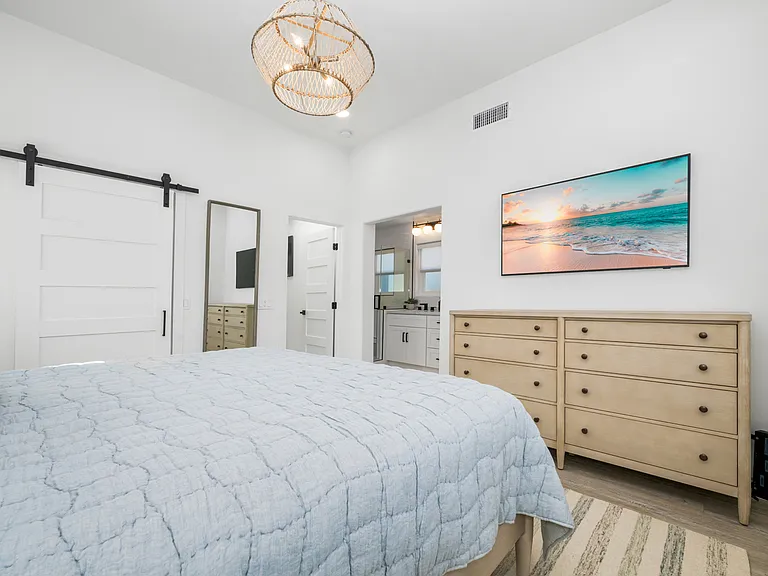 3008 1/2 W Balboa Blvd — Photo 23