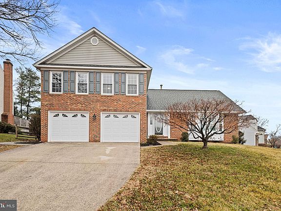 2nd image of 5200 Honeysuckle Ct