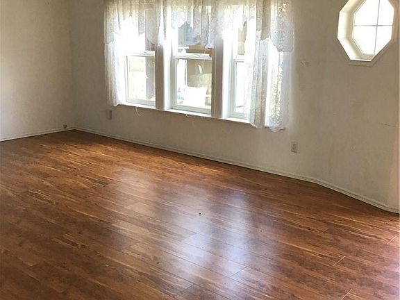 4th image of 1804 140th St E #179