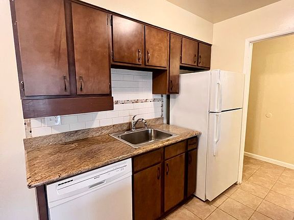 2nd image of 265 Jayne Ave #103