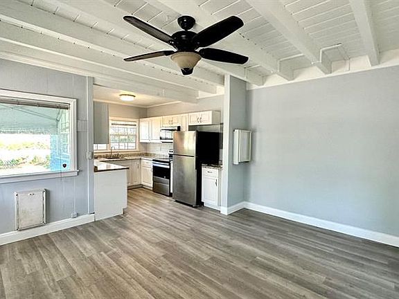 3rd image of 714 4th Ave N APT 1