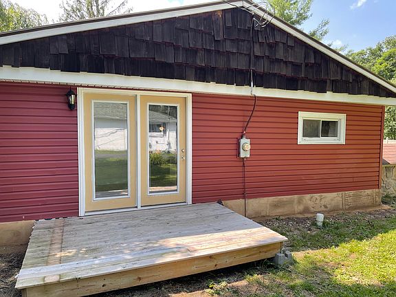 5th image of 231 Dogwood St