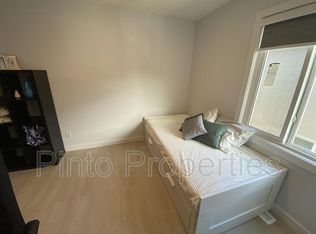 10749 86th Ave NW UNIT 2, Edmonton, AB T6E2M8