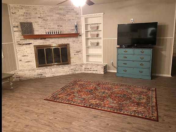 Updated Fireplace/Living
