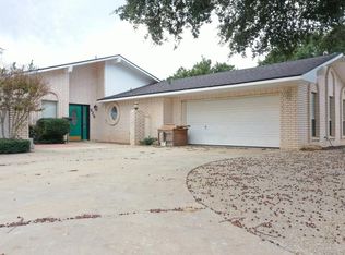 928 Sartain Dr, Andrews, TX 79714