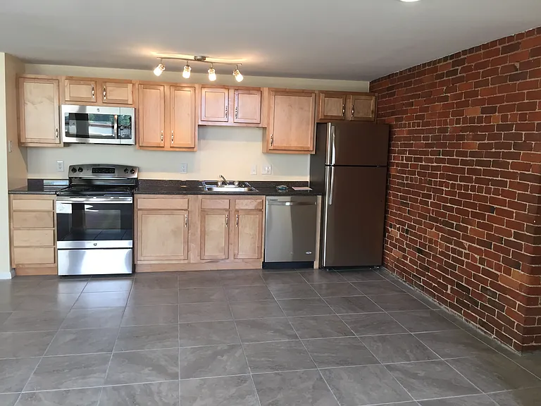 36 Abbott Street — Photo 21