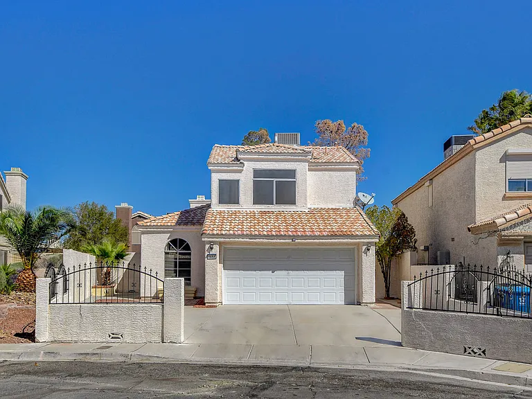 1658 Garden Path Ct — Photo 26