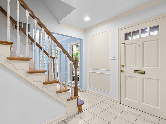 2nd image of 6 Marcus Ct