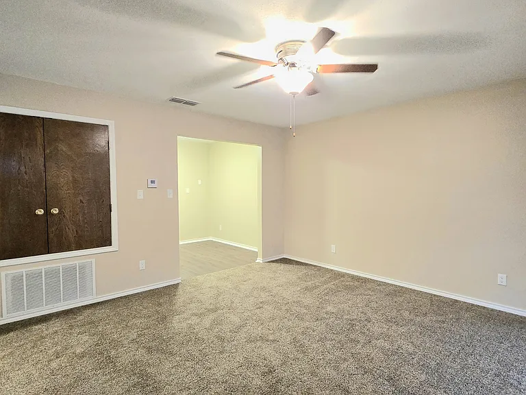 640 Canada St #5 — Photo 13