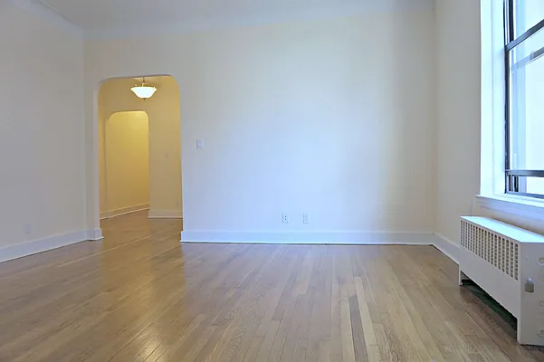 Rented by Metropolitan Equities | media 11