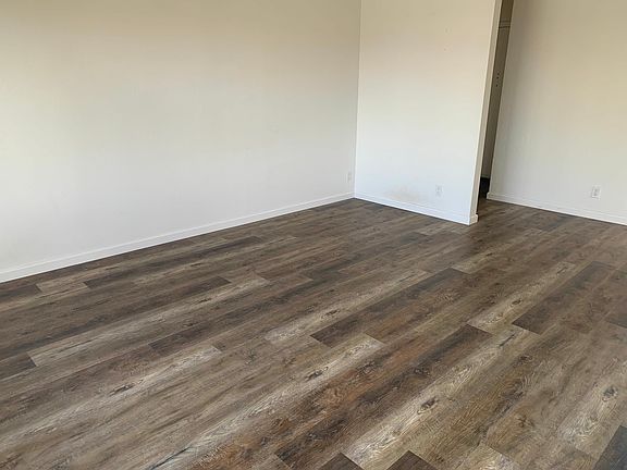 2nd image of 190 Paloma Ave APT 1