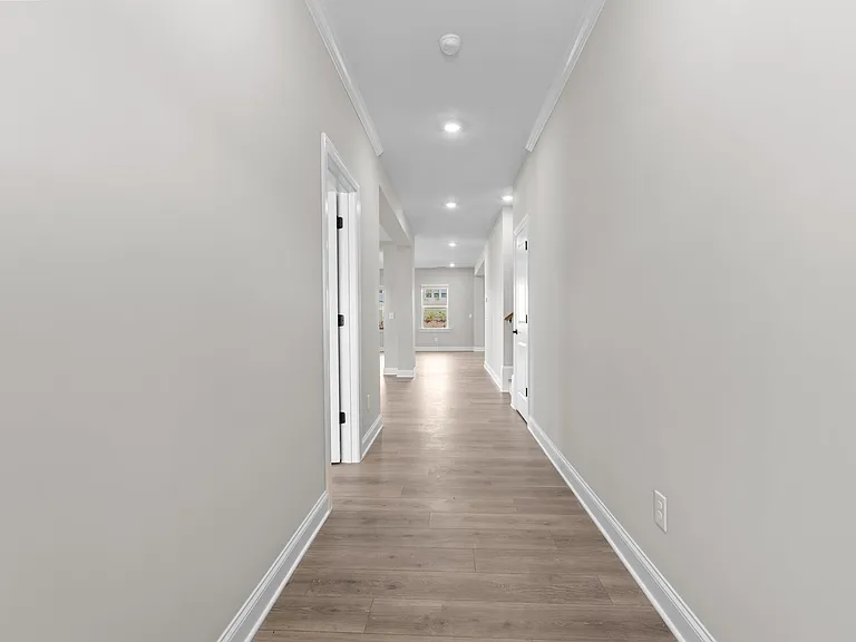 1701 Clydner Dr — Photo 7