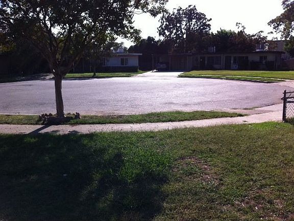 2nd image of 2429 E Carmen Ave