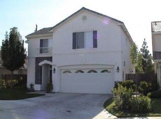 6415 N Leslie Ln, Fresno, CA
