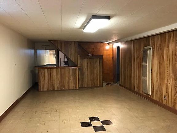 5th image of 8060 Elmwood Ave