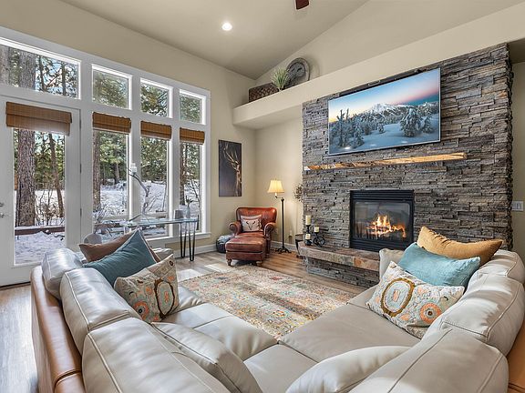 2nd image of 60459 Seventh Mountain Dr