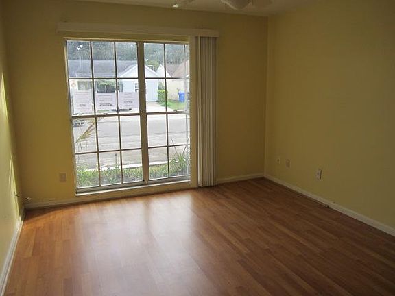 4th image of 8514 Misty River Ct