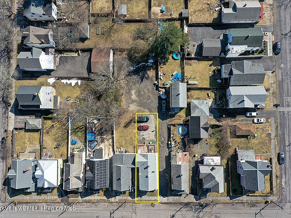 3rd image of 144 Downs Street