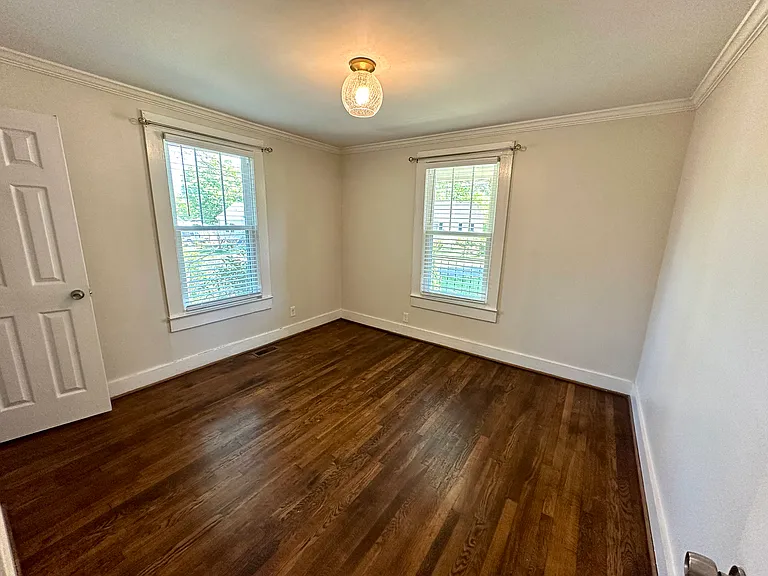 111 Alice St — Photo 18