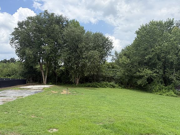 3rd image of 1102 Short Mountain Rd