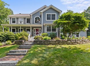 45 Stonewall Dr, Cumberland, ME 04021
