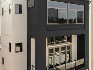 3215 Garrow St, Houston, TX 77003