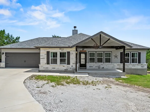 1427 BIRCH LN, Fischer, TX 78623