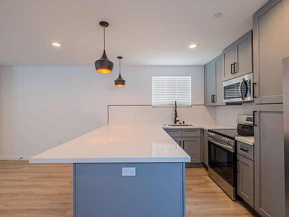 2nd image of 2107 Pullman Ln #G